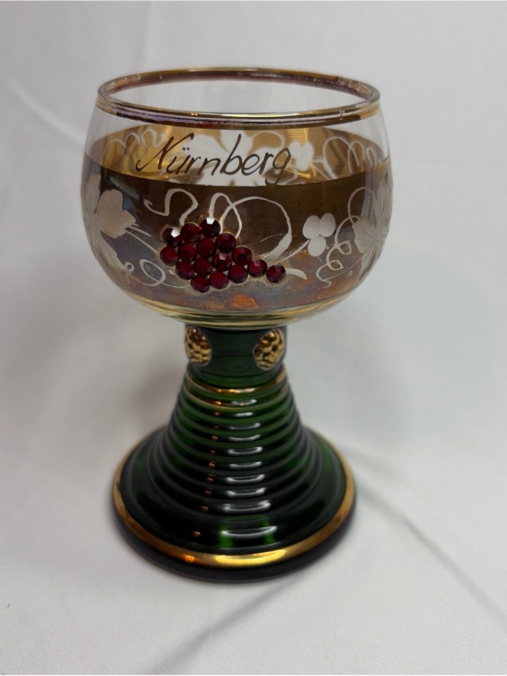 Green & Gold Etched Wine Glass